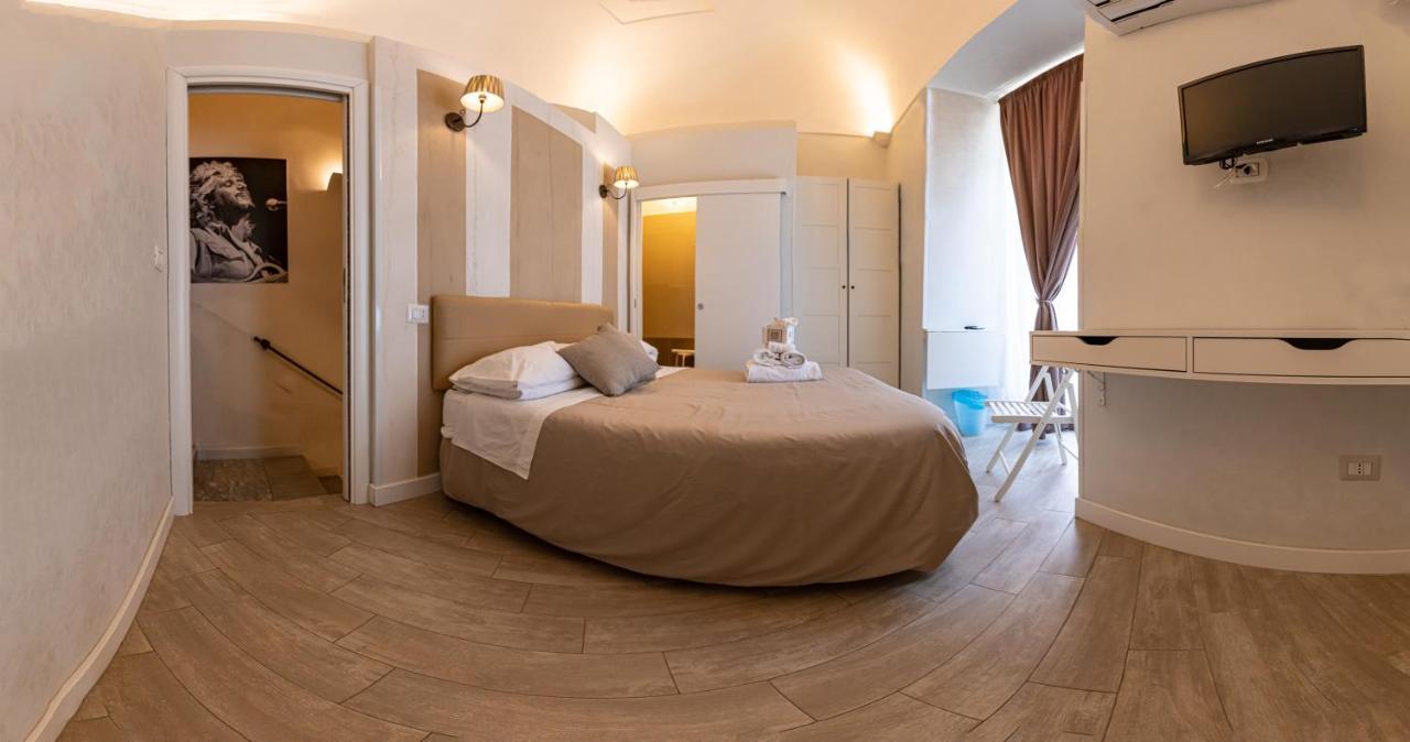 Bruno'S Historic Home Napoli Eksteriør billede